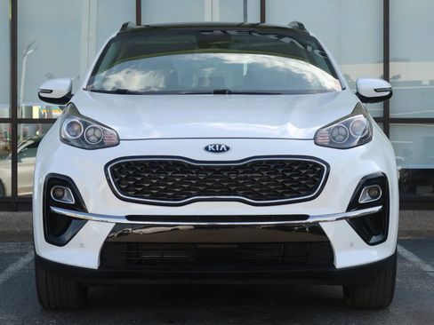 Used 2020 Kia Sportage EX w/ Option Group 15 FWD image 2