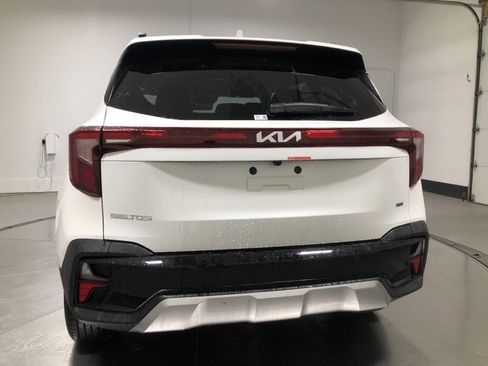 New 2026 Kia Seltos EX w/ EX Sunroof Package image 6