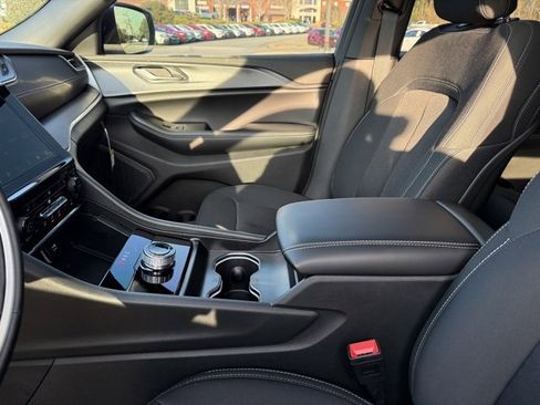 New 2025 Jeep Grand Cherokee Laredo image 22