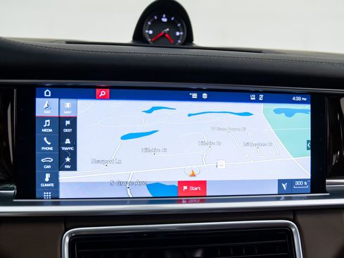 Certified 2018 Porsche Panamera 4S image 24