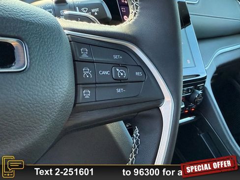 New 2025 Jeep Grand Cherokee Laredo X w/ Luxury Tech Group I image 13