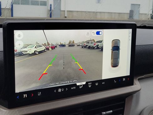 Used 2025 Ford Explorer Active w/ Active Comfort Package image 28