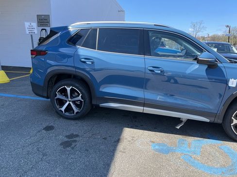 New 2026 Volkswagen Tiguan SE image 9