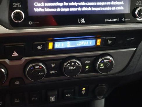 Used 2020 Toyota Tacoma TRD Sport image 24