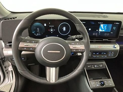 Certified 2025 Hyundai Kona Limited AWD/4WD image 15