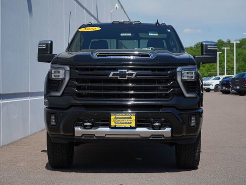 Used 2024 Chevrolet Silverado 3500 High Country w/ High Country Premium Package AWD/4WD image 8