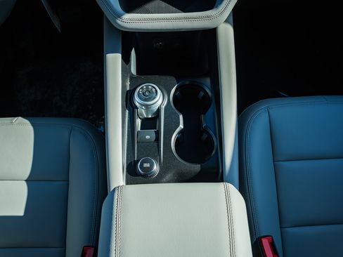 New 2026 Ford Explorer Active w/ Active Comfort Package image 31