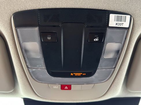 Used 2023 Kia Niro EX image 28