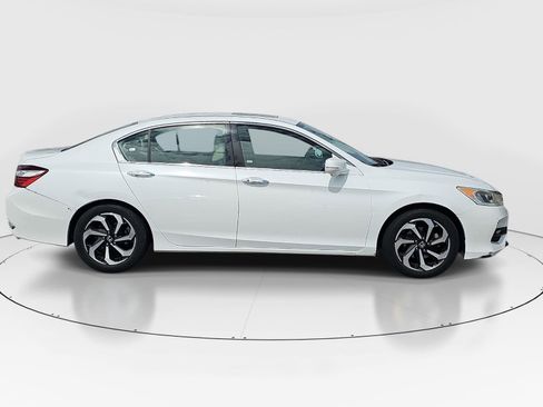 Used 2016 Honda Accord EX-L image 4