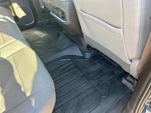 Used 2023 GMC Sierra 1500 SLT w/ SLT Premium Package image 11