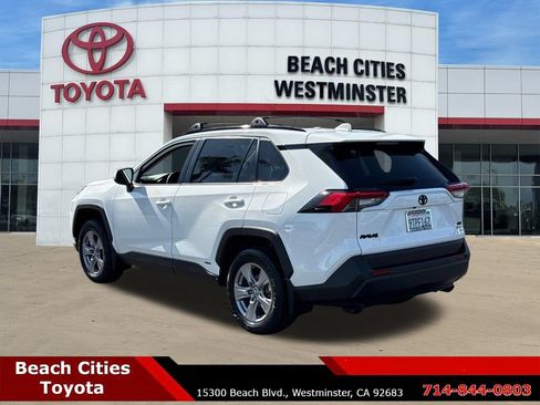 Certified 2025 Toyota RAV4 XLE AWD/4WD image 8