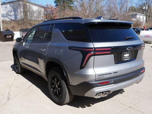 New 2026 Chevrolet Traverse Z71 w/ Enhanced Driving Package image 5