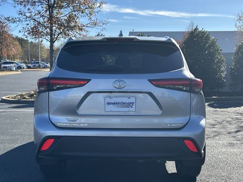 Used 2020 Toyota Highlander XLE image 8