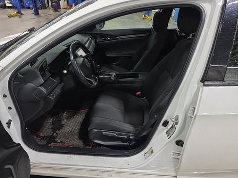 Used 2017 Honda Civic Sport image 9