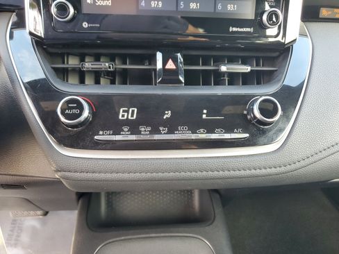 Used 2021 Toyota Corolla SE image 29