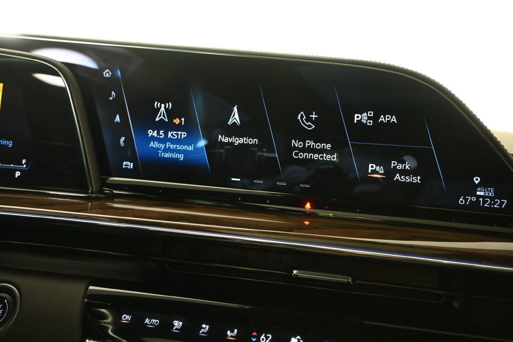 Used 2024 Cadillac Escalade Sport Platinum w/ LPO, ONYX Package AWD/4WD image 30