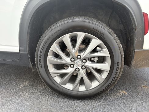 Used 2025 Buick Enclave Preferred FWD image 27