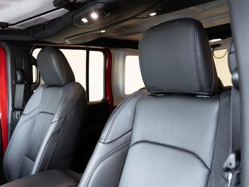 Used 2024 Jeep Wrangler Sahara w/ Technology Group image 17