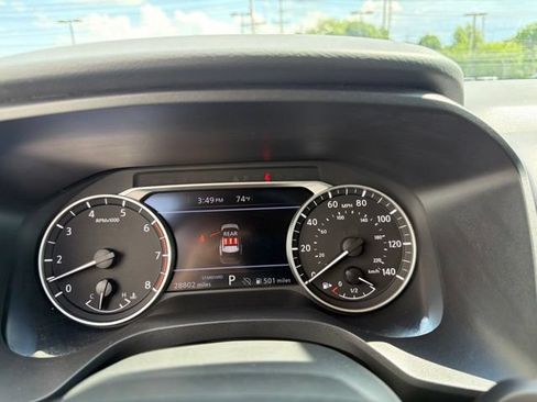 Used 2025 Nissan Rogue SV FWD image 22