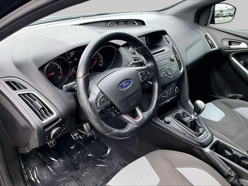 Used 2016 Ford Focus ST FWD image 18