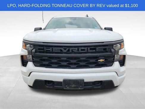 Used 2022 Chevrolet Silverado 1500 Custom image 2