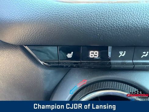 Used 2020 Chevrolet Blazer LT AWD/4WD image 31