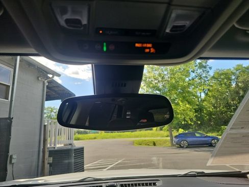 Used 2020 GMC Terrain SLE FWD image 18
