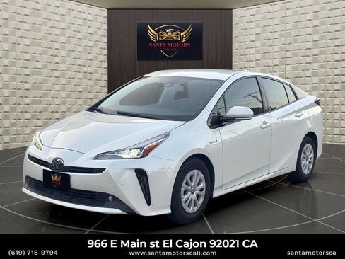 Used 2019 Toyota Prius LE image 1