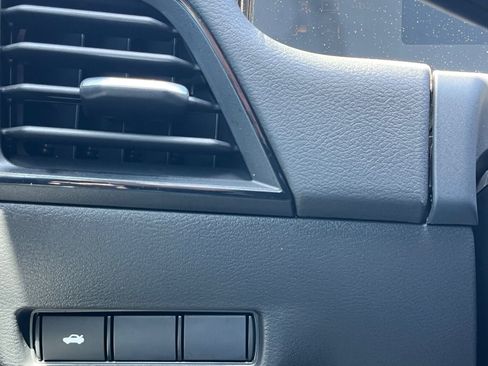 New 2027 Nissan Sentra SV w/ Floor Mat Package FWD image 29