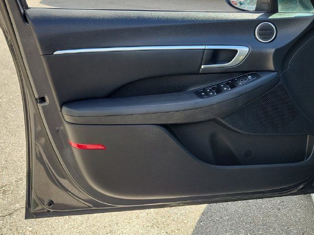 Used 2020 Hyundai Sonata SEL w/ Convenience Package FWD image 17