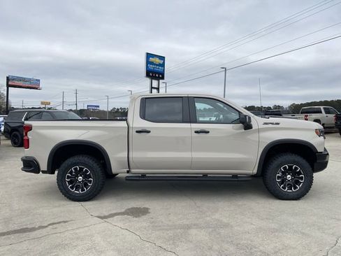 New 2026 Chevrolet Silverado 1500 ZR2 w/ LPO, Dark Essentials Package image 8