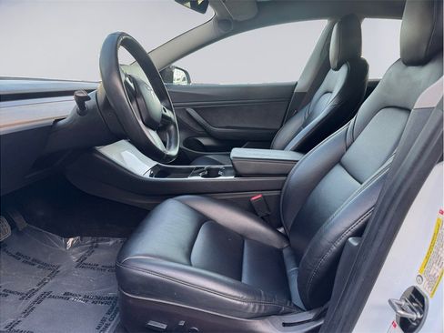 Used 2018 Tesla Model 3 Long Range image 9