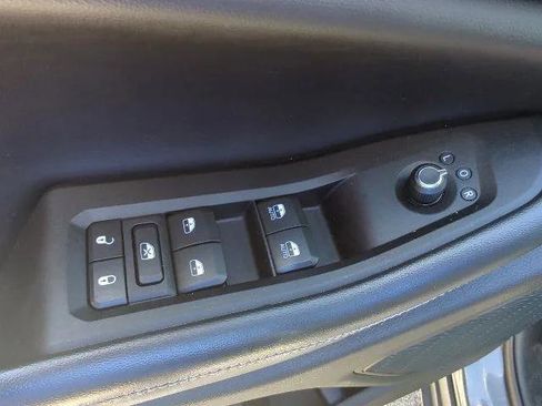 Certified 2023 Jeep Grand Cherokee L Laredo AWD/4WD image 14