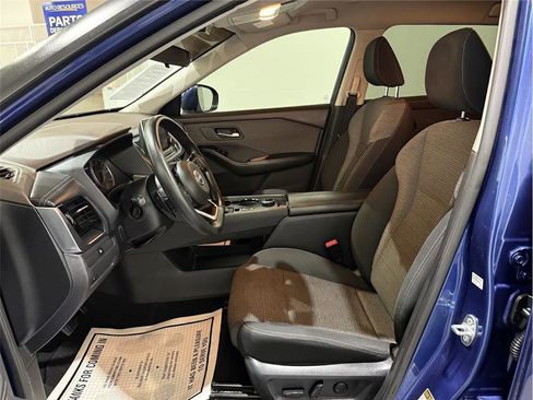 Used 2022 Nissan Rogue SV image 21
