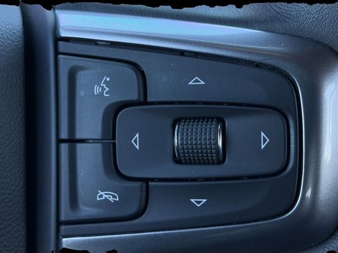 Used 2022 Chevrolet Tahoe Z71 w/ Off-Road Capability Package image 27