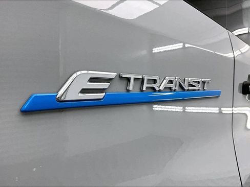 New 2023 Ford E-Transit Medium Roof RWD image 9