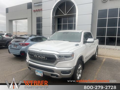 Used 2019 RAM 1500 Limited AWD/4WD image 3