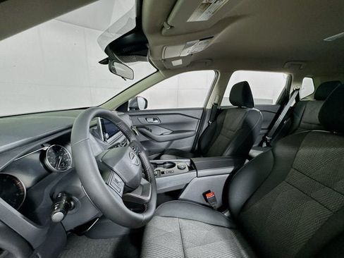 New 2026 Nissan Rogue SV w/ Cold Weather Package AWD/4WD image 18