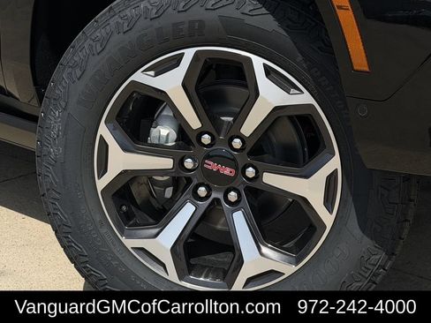 New 2026 GMC Yukon AT4 Ultimate w/ LPO, Floor Liner Package AWD/4WD image 9