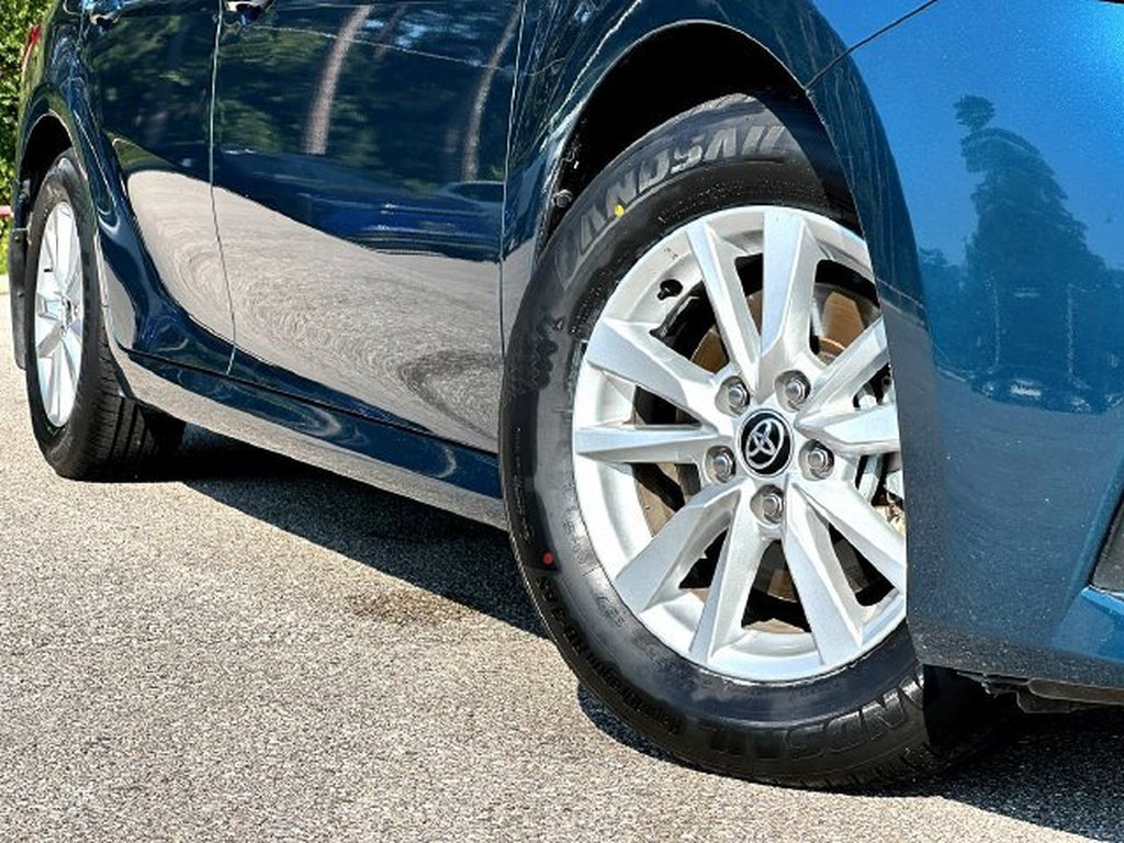 Certified 2025 Toyota Camry LE FWD image 2
