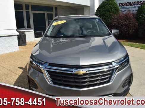 Used 2023 Chevrolet Equinox LS w/ LS Convenience Package FWD image 4