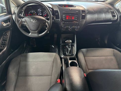 Used 2017 Kia Forte LX FWD image 31