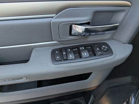 Used 2016 RAM 1500 Big Horn image 9