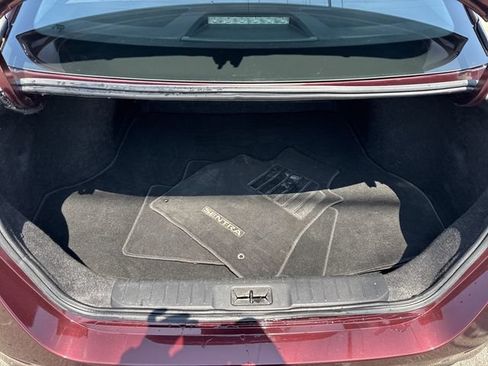 Used 2022 Nissan Sentra SV FWD image 21