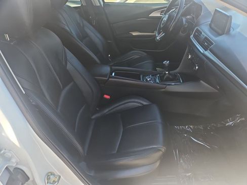Used 2017 MAZDA MAZDA3 Touring FWD image 19