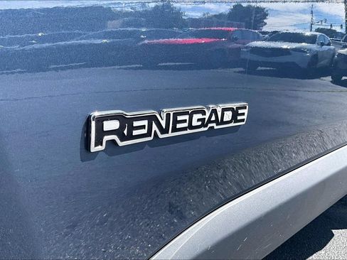 Used 2020 Jeep Renegade Sport w/ Sport Appearance Group AWD/4WD image 8