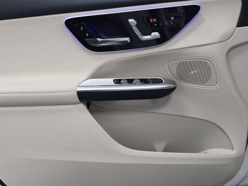 New 2026 Mercedes-Benz GLC 300 4MATIC image 32