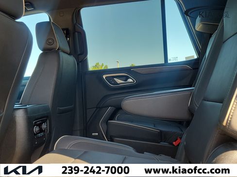 Used 2024 Chevrolet Tahoe Premier RWD image 17