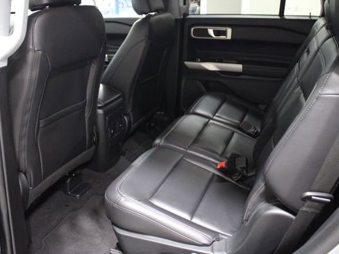 Used 2023 Ford Explorer XLT w/ Equipment Group 202A image 24