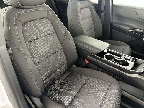 Used 2026 Chevrolet Equinox LT w/ Safety and Technology Package AWD/4WD image 28